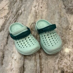 Crocs sea foam green toddler size 6 7